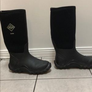 The original Muck Boot company Hoser Boots size 6